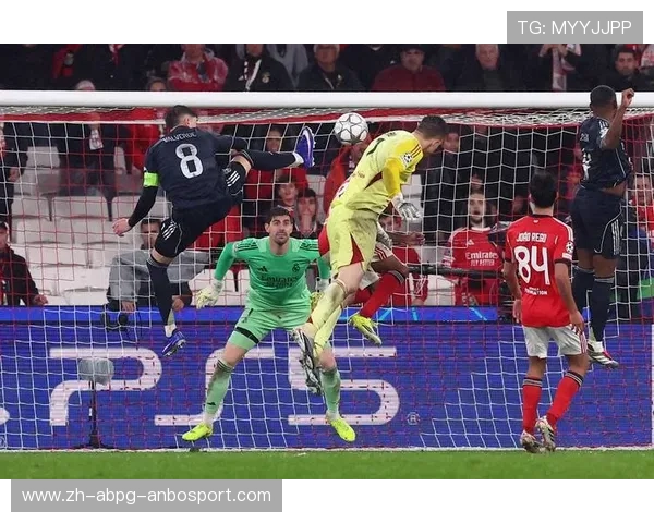 足球华彩时刻：欧冠历史高光瞬间精选